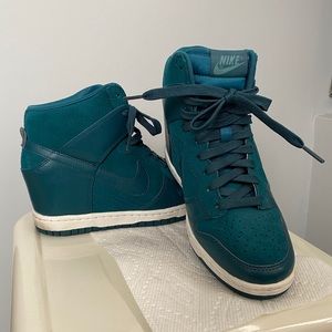 Nike Womens Suede Wedge high Dunk Sneakers Teal 7